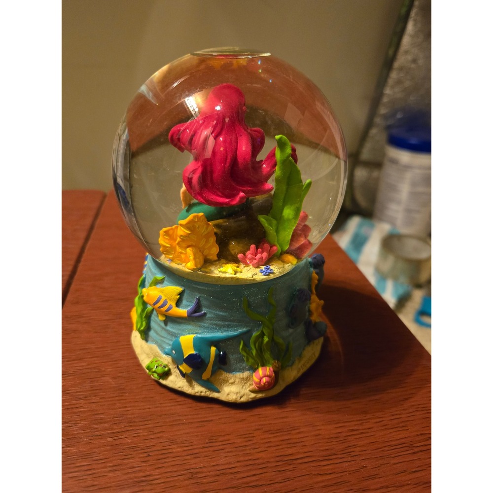 Disney The Little Mermaid Ariel Snow Globe Flounder Sebastian Under the Sea - Picture 8 of 10